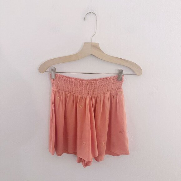 Victoria's Secret Pink Daisy Embroidered Pull On Shorts - Picture 3 of 8